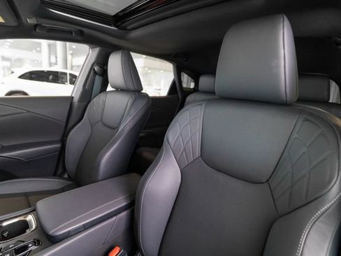 Used 2025 Lexus RX 350 Premium w/ Accessory Package FWD image 5