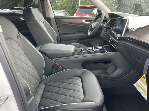 New 2026 Volkswagen Atlas SEL Premium R-Line AWD/4WD image 8