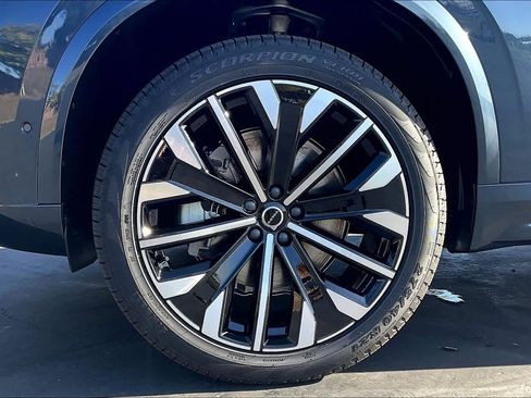 New 2026 Volvo XC90 B6 Ultra w/ Protection Package Premier image 14