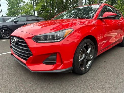 Used 2019 Hyundai Veloster 2.0 FWD image 2