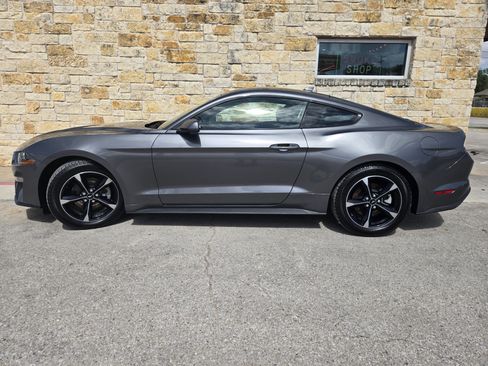 Used 2021 Ford Mustang Coupe RWD image 1