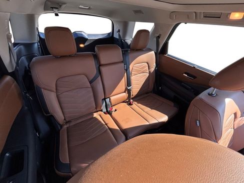 Used 2025 Nissan Pathfinder Platinum w/ Cargo Package AWD/4WD image 18