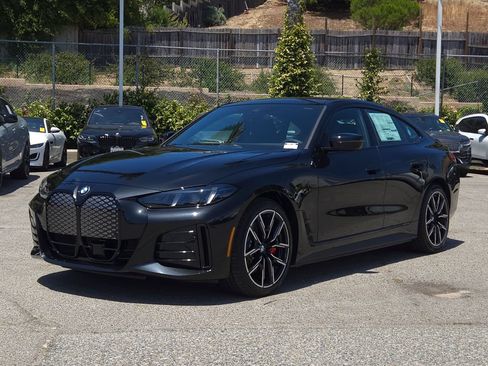 New 2026 BMW i4 xDrive40i w/ M Sport Package AWD/4WD image 2