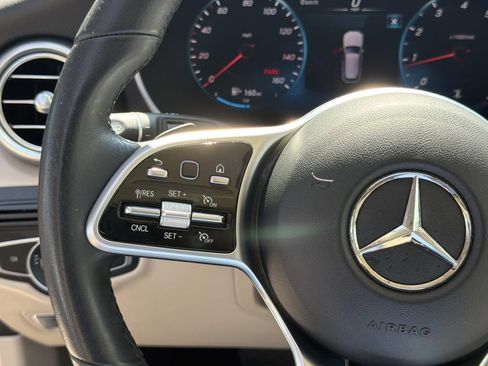 Used 2022 Mercedes-Benz GLC 300 image 23