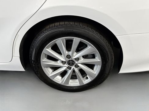 Used 2022 Toyota Camry LE FWD image 36