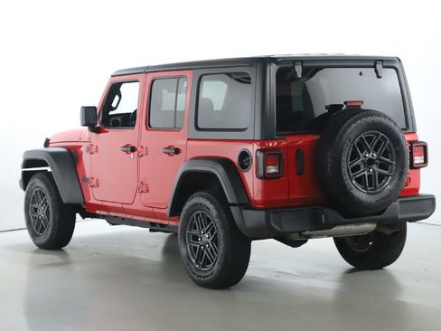 Used 2025 Jeep Wrangler Sport S image 41