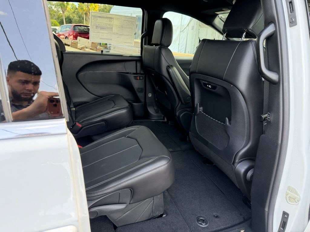 New 2026 Chrysler Pacifica Select FWD image 31