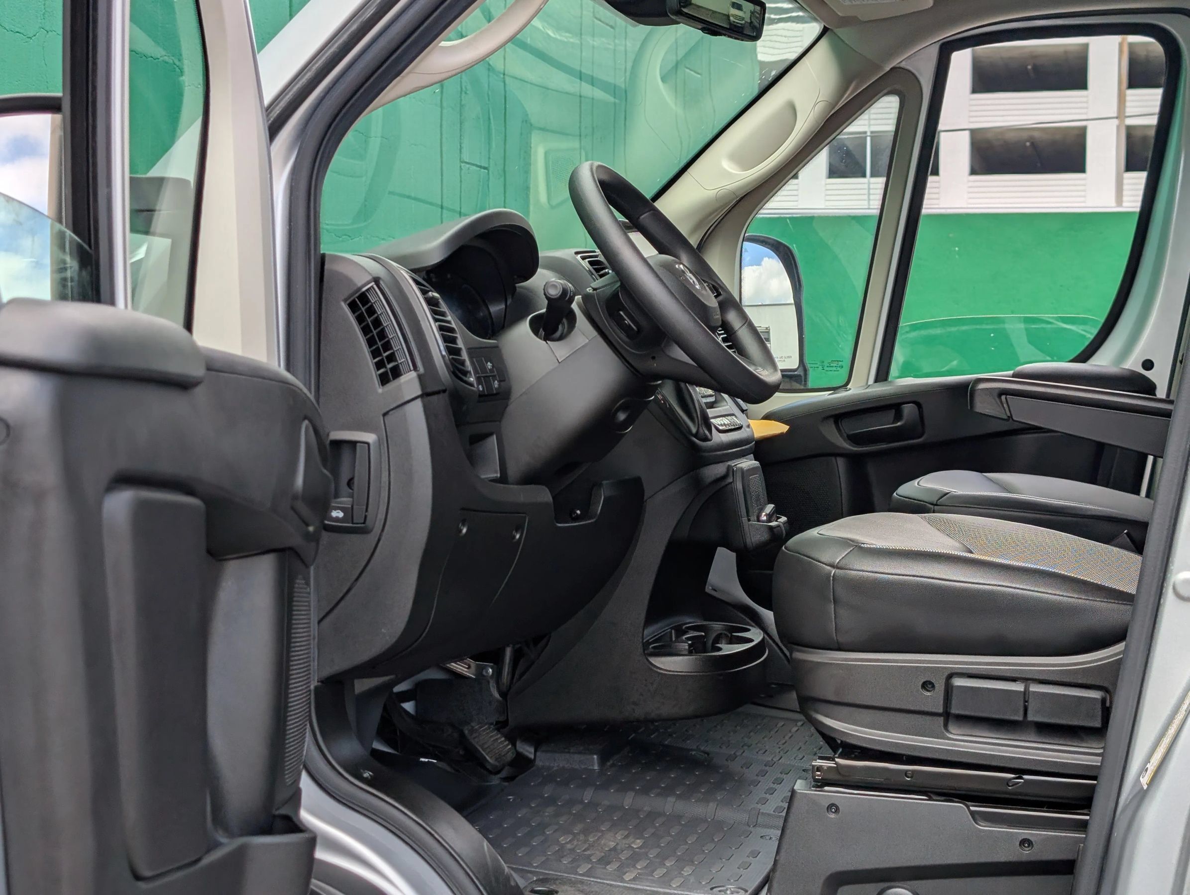 Used 2022 RAM ProMaster 3500 w/ Premium Convenience Group (A) FWD image 25