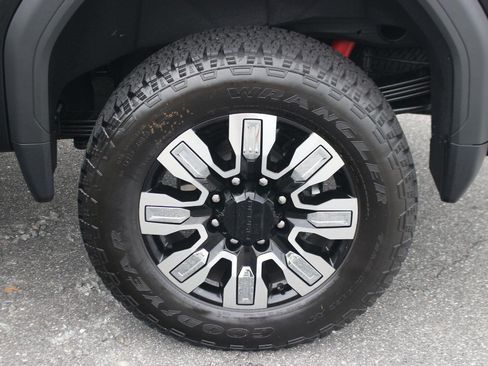 Used 2026 GMC Sierra 2500 Denali w/ Technology Package AWD/4WD image 41