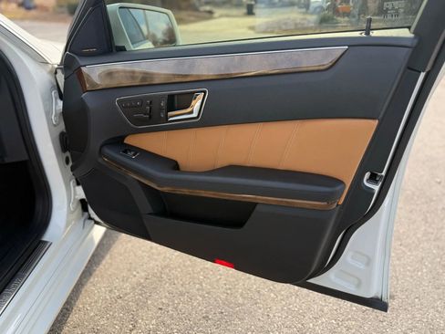 Used 2011 Mercedes-Benz E 350 E 350 Sedan 4D image 15