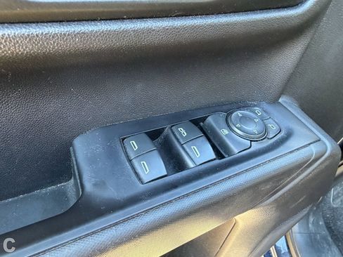 Used 2020 Chevrolet Silverado 1500 Custom w/ Infotainment Package RWD image 16