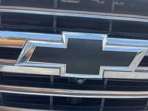 Used 2023 Chevrolet Silverado 2500 High Country w/ Z71 Off-Road Package AWD/4WD image 10