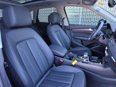 Used 2023 Audi Q5 2.0T Premium Plus w/ Premium Plus Package AWD/4WD image 18