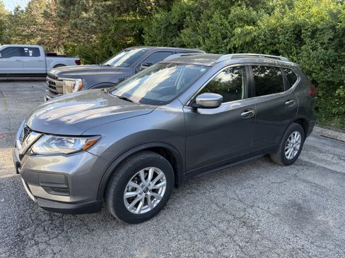 Used 2019 Nissan Rogue SV AWD/4WD image 16