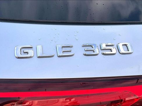 Used 2022 Mercedes-Benz GLE 350 4MATIC w/ Premium Package image 8