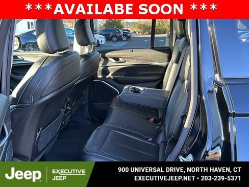 Used 2023 Jeep Grand Cherokee 4WD 4xe w/ Luxury Tech Group II image 23