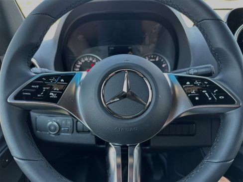 New 2025 Mercedes-Benz Sprinter 2500 image 25
