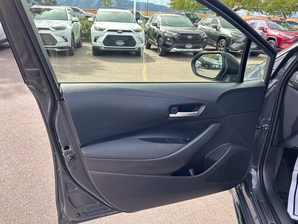 Used 2026 Toyota Corolla SE w/ SE Premium Package AWD/4WD image 23