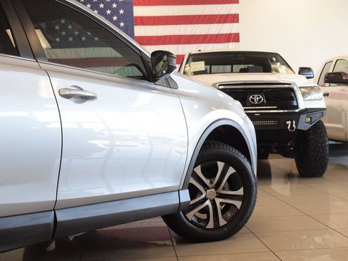 Used 2017 Toyota RAV4 LE w/ Carpet Mat Package AWD/4WD image 14