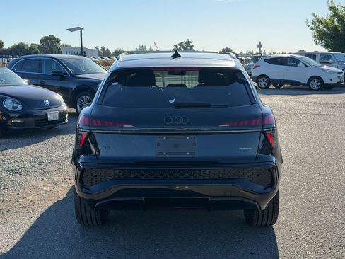 New 2026 Audi Q3 quattro 2.0T AWD/4WD image 9