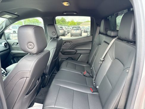 Used 2023 Chevrolet Colorado LT w/ LT Convenience Package III AWD/4WD image 23