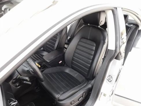 Used 2014 Volkswagen CC R-Line image 38