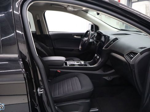 Certified 2022 Ford Edge SE w/ Black Appearance Package image 30
