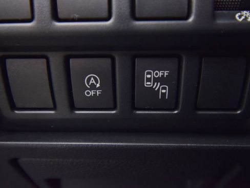 Used 2019 Subaru Forester Premium image 40