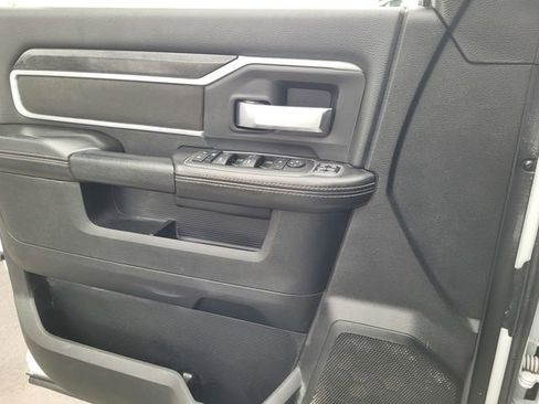 Used 2024 RAM 3500 Big Horn AWD/4WD image 14