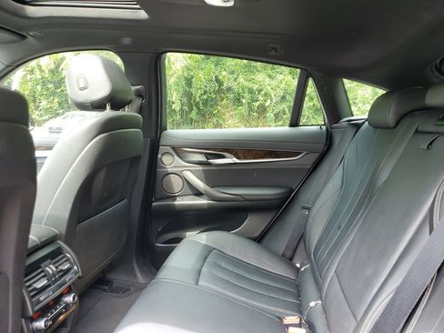 Used 2018 BMW X6 sDrive35i RWD image 12