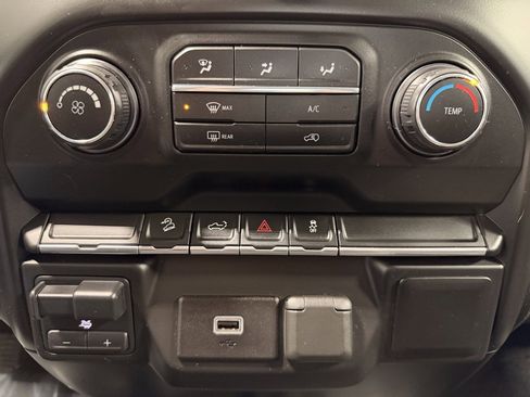 Used 2019 Chevrolet Silverado 1500 Custom Trail Boss w/ Custom Convenience Package image 44