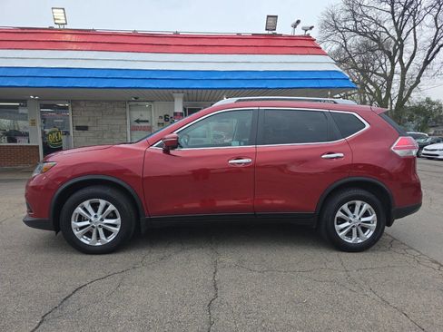 Used 2015 Nissan Rogue SV w/ SV Premium Package image 3