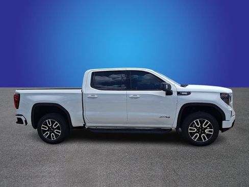Used 2025 GMC Sierra 1500 AT4 w/ AT4 Premium Package AWD/4WD image 3