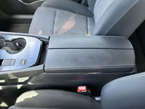 Used 2022 Nissan Rogue SV FWD image 22
