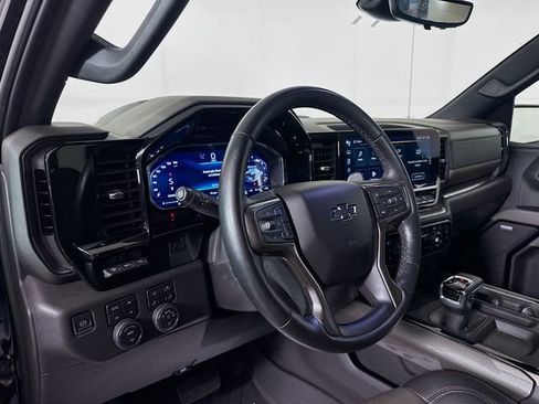 Used 2023 Chevrolet Silverado 1500 ZR2 w/ Technology Package image 11