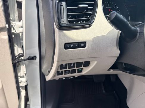 Used 2019 Nissan Rogue Sport SL w/ Premium Package AWD/4WD image 15