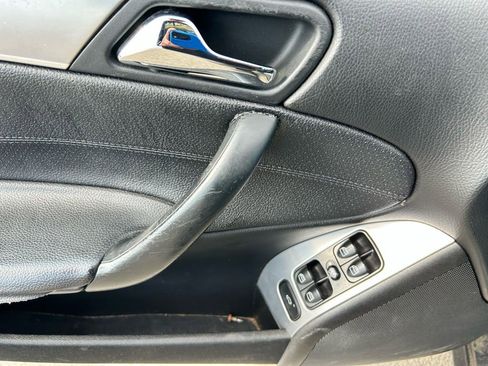 Used 2006 Mercedes-Benz C 230 Sedan image 21