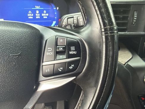 Used 2020 Ford Explorer Platinum w/ Premium Technology Package AWD/4WD image 38