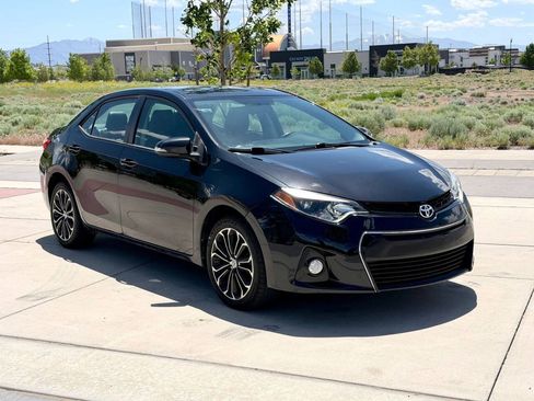 Used 2015 Toyota Corolla S FWD image 3