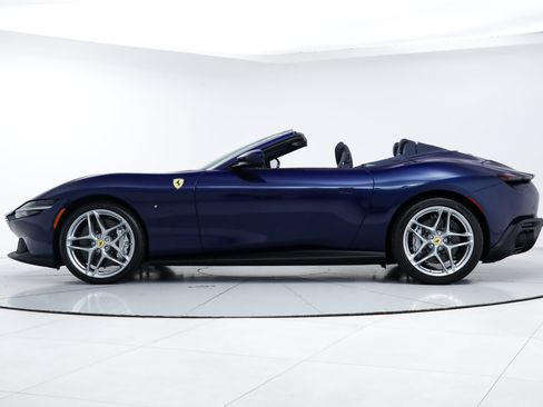 Certified 2026 Ferrari Roma Spider RWD image 4