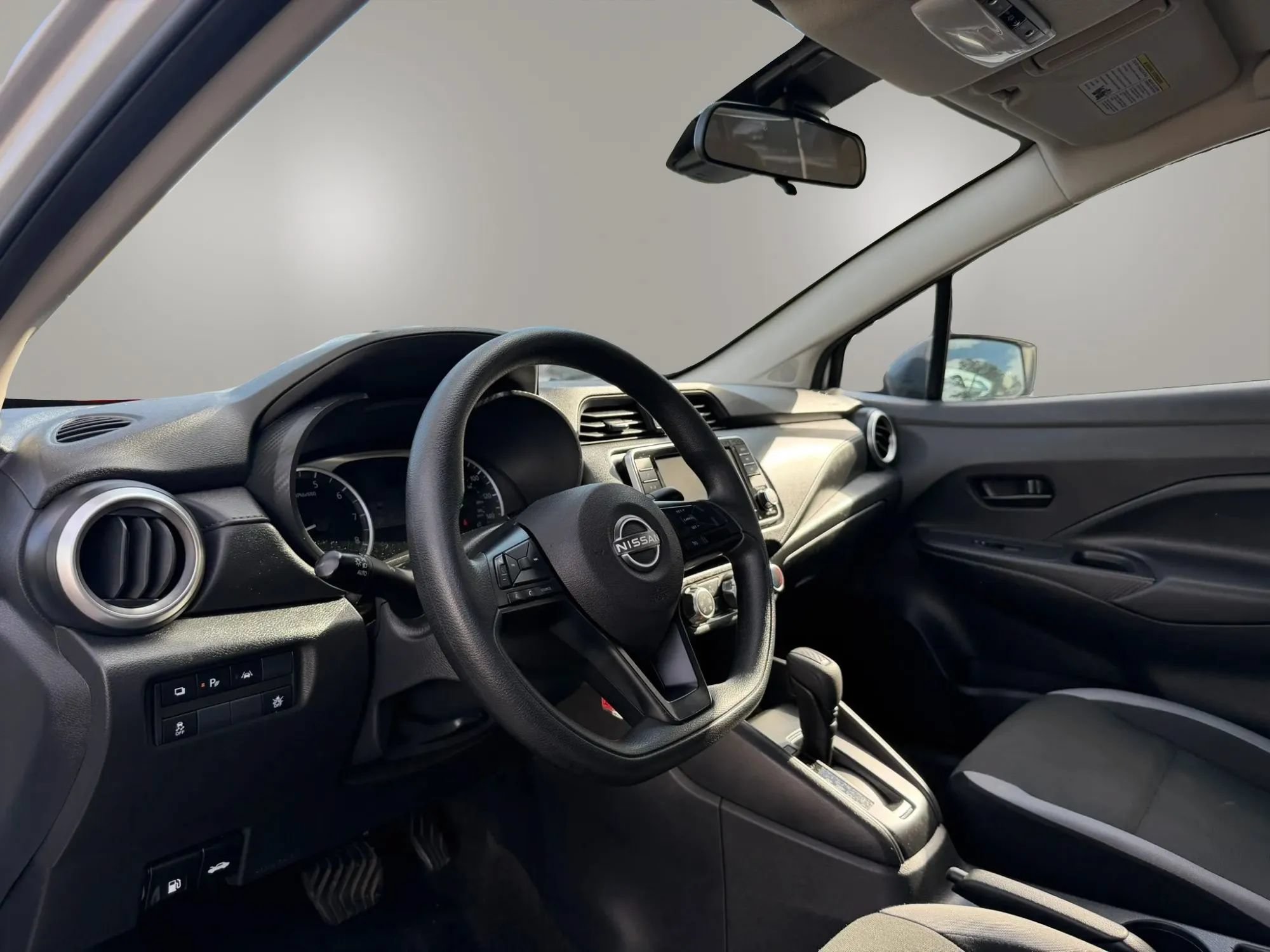 Used 2025 Nissan Versa S FWD image 9