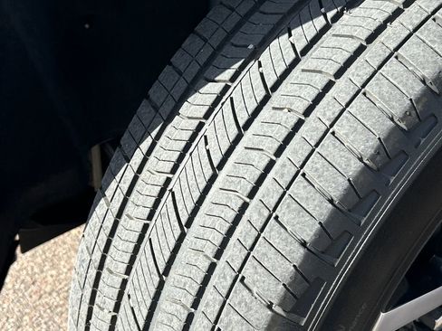 Used 2024 Jeep Grand Cherokee Limited w/ Trailer Tow Package image 29