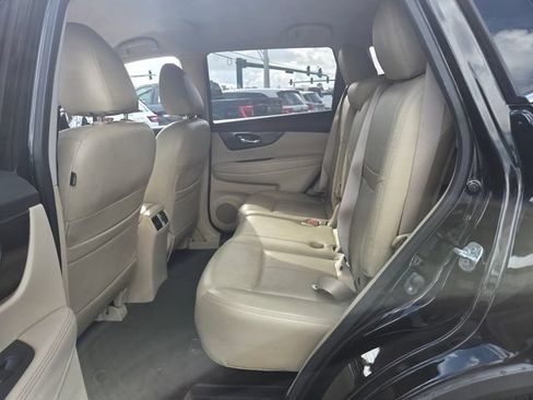 Used 2017 Nissan Rogue S FWD image 11