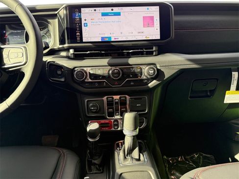 New 2025 Jeep Gladiator Rubicon w/ Convenience Group image 11