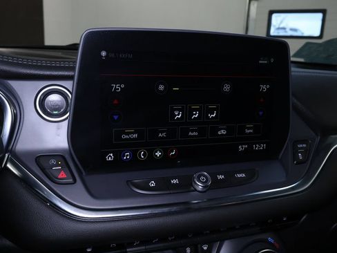 Used 2025 Chevrolet Blazer LT AWD/4WD image 27