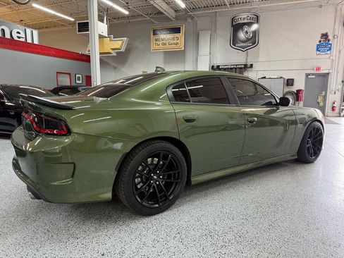 Used 2020 Dodge Charger Scat Pack w/ Dynamics Package RWD image 5