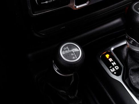 Used 2021 Jeep Wrangler Unlimited Sport image 36