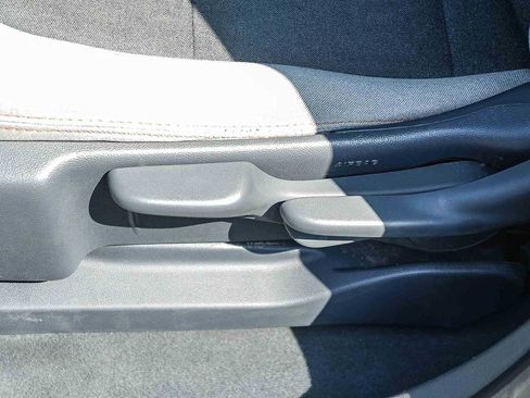 Used 2019 Chevrolet Bolt LT FWD image 23