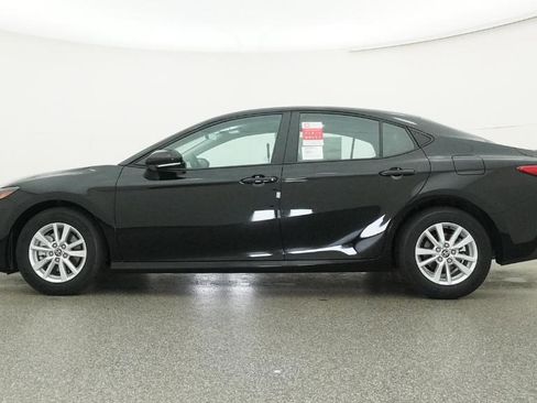 New 2026 Toyota Camry LE image 16