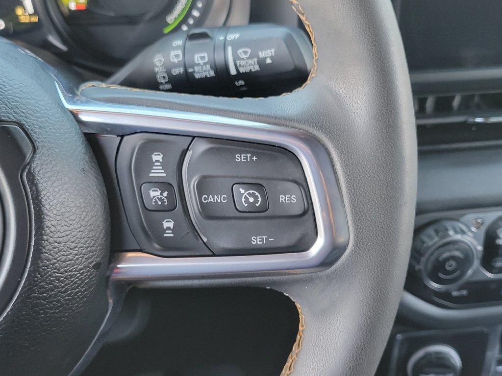 Used 2024 Jeep Wrangler Unlimited Sahara w/ Safety Group AWD/4WD image 6